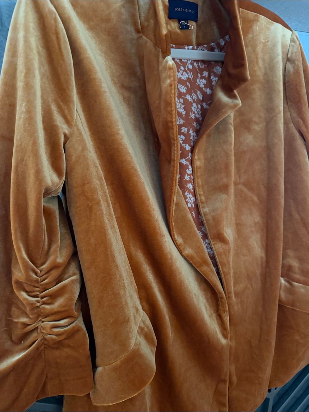 Skies Are Blue Velvet Open-Front Jacket in Rust Orange - Picture 4 of 8